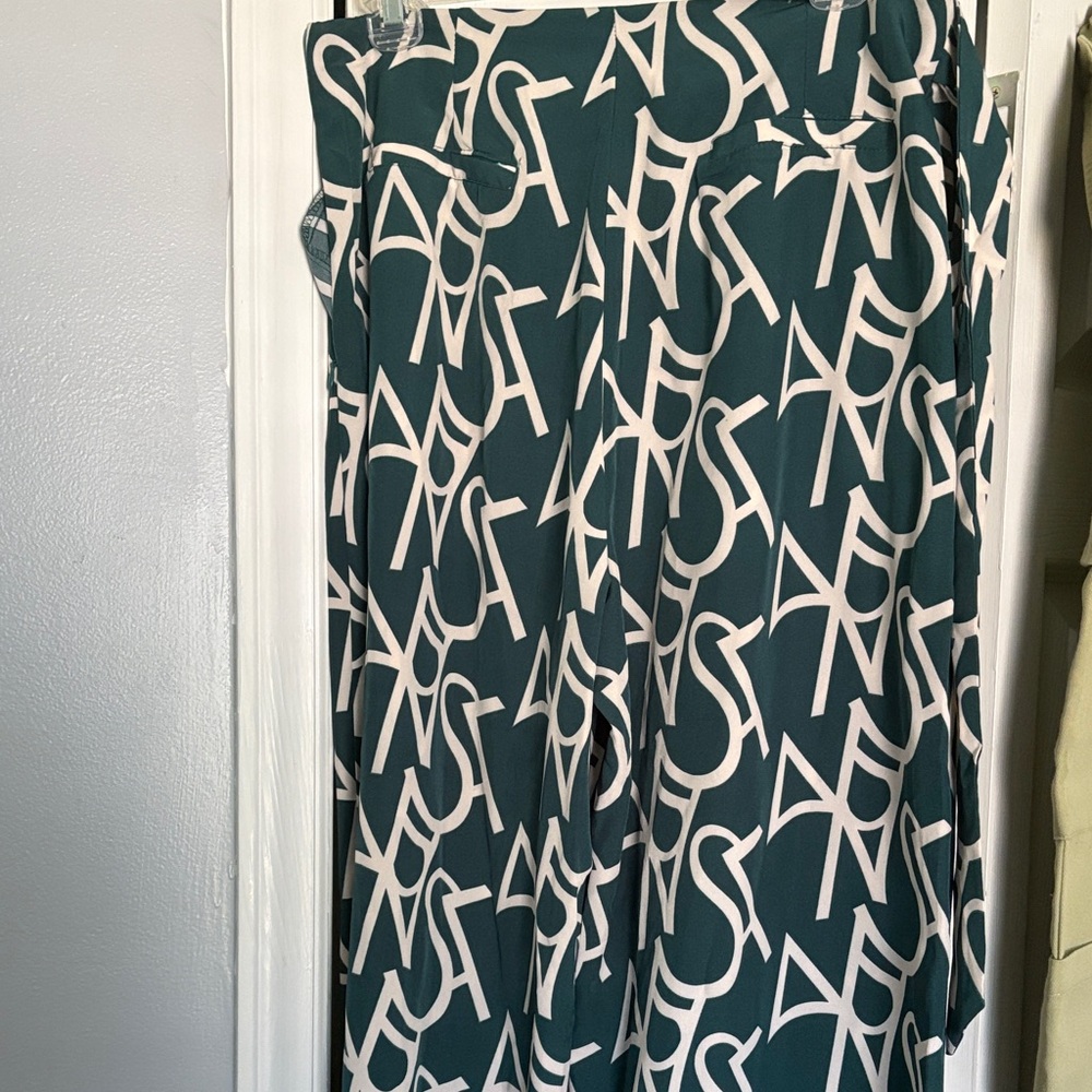 Stylish Green and White Women's Skirt